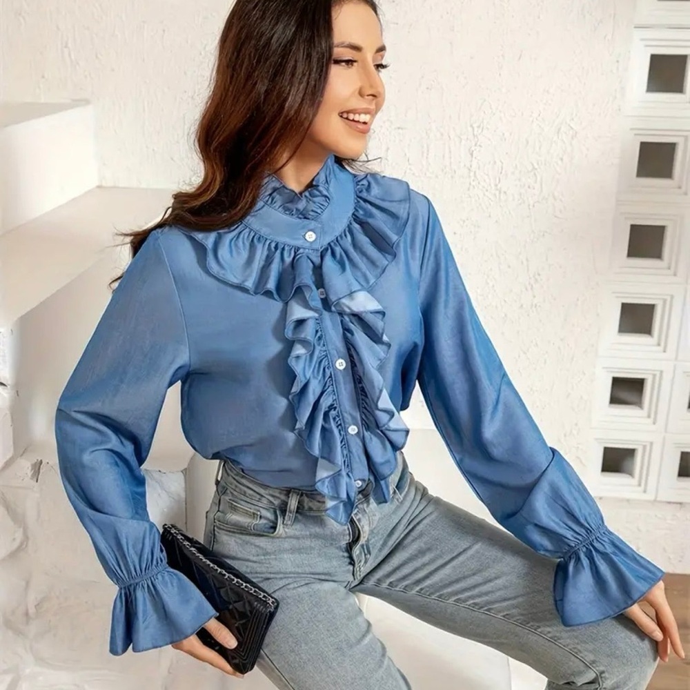 NEW WOMENS RUFFLE FRONT DETAIL TOP - Picture 2 of 5